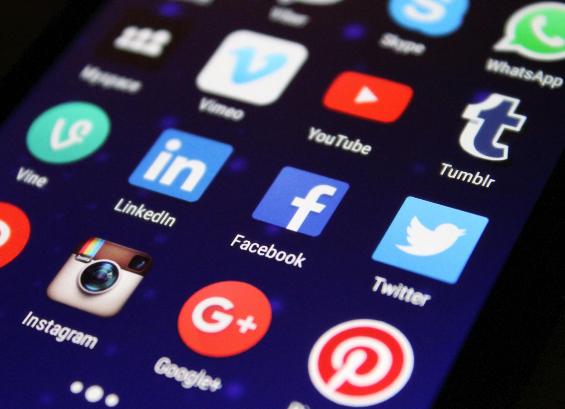Ignite Your Online Success with Ideagen's  Digital Marketing Solutions